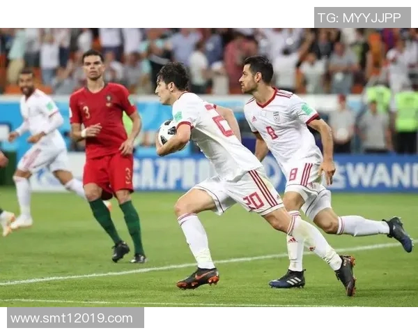 伊拉克球队与伊朗球队激烈对抗展现足球魅力与国家荣誉之争